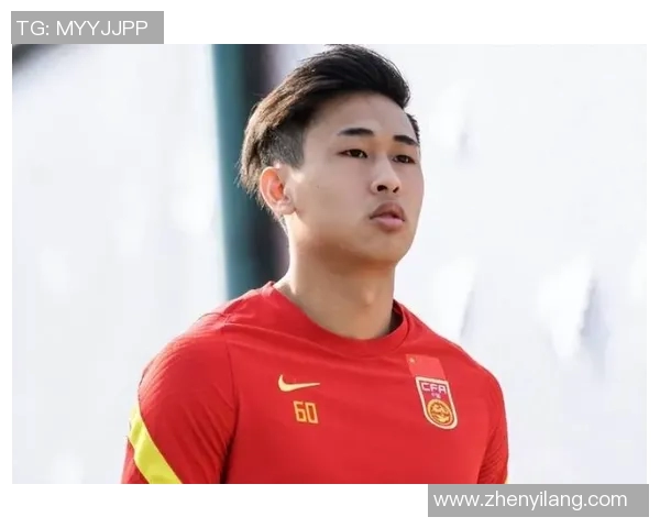 日本足球明星三人组携手亮相世界赛场引领足球风潮助力日本足球崛起